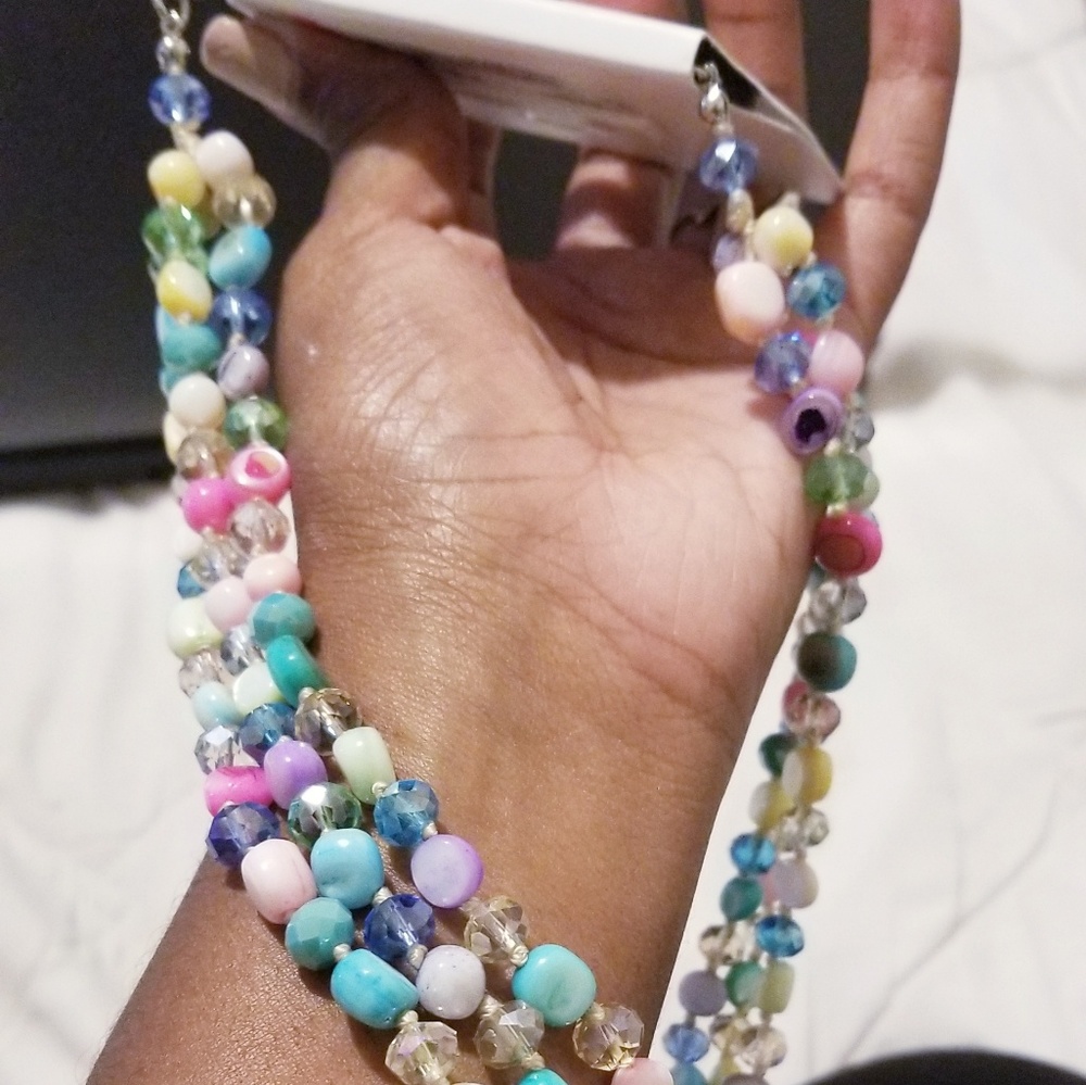 Beautiful shellbead necklace